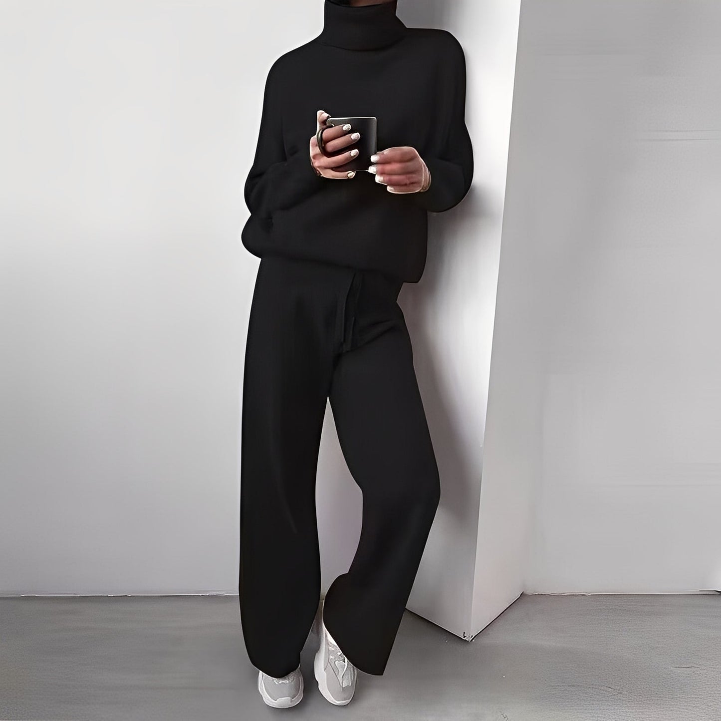 Kimberlee - Damen-Rollkragenset im minimalistischen Design