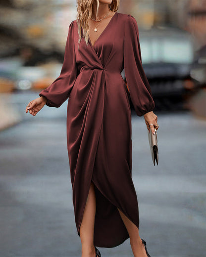 Leona – Schickes Kleid mit V-Ausschnitt und gepufften Ärmeln