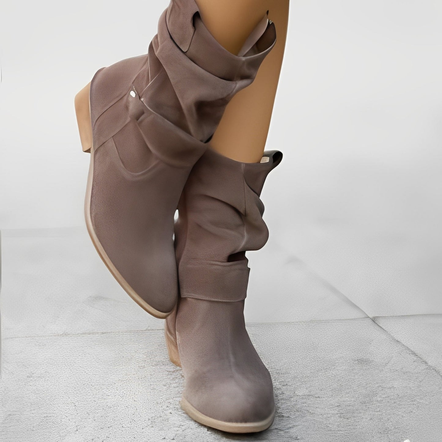 Marjorie - Bequeme Damen-Wildlederstiefel mit extra weiter Passform
