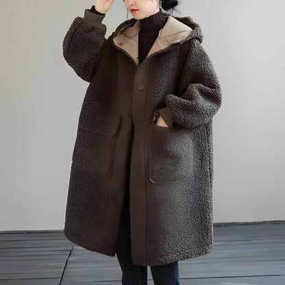 Nydia - Bequemer Damenmantel aus Wollstoff mit Kapuze