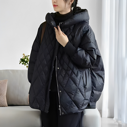 Abigail - Warme Damen-Winterjacke mit Daunen und Zipper