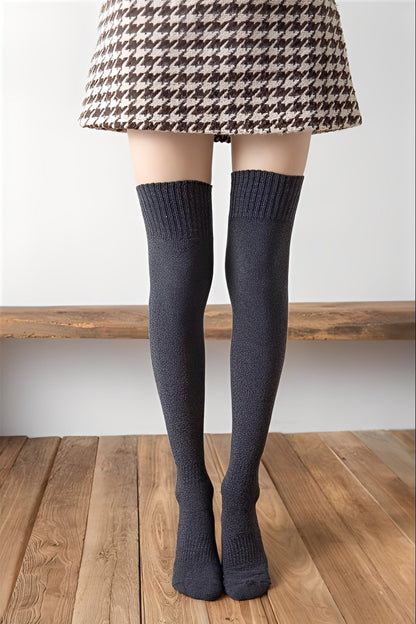 Hillary - Kuschelig warme Overkneesocken aus Samt für Damen
