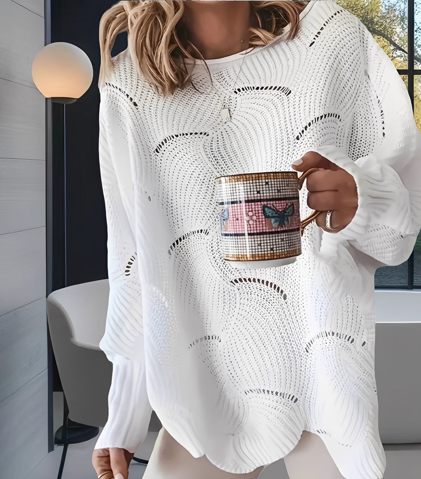 Kassandra - Eleganter Damenpullover mit Ausschnitt