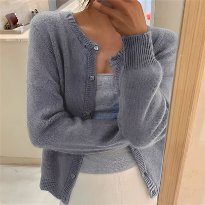 Jaqueline - Einfacher, stilvoller Damenstrickcardigan