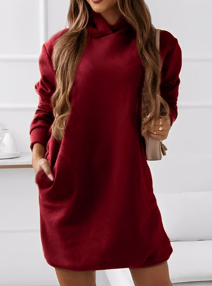 Michaela - Modisches kurzes Damenkleid mit Kapuze