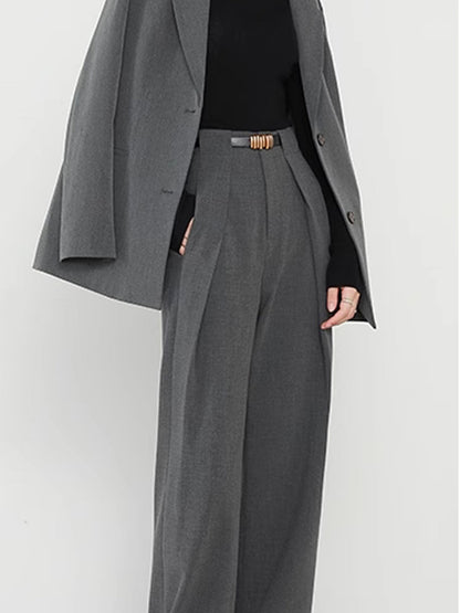Lina – Hose mit geradem Schnitt und Taschen
