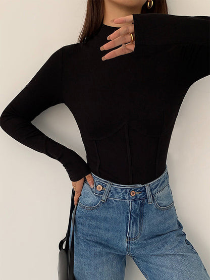 Nelia – Enges T-Shirt mit Stehkragen