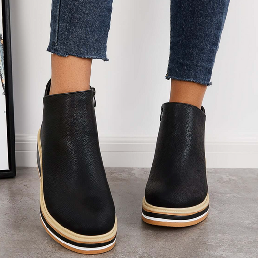 Mari Stella – Schicke Lederstiefel mit Dekornähten
