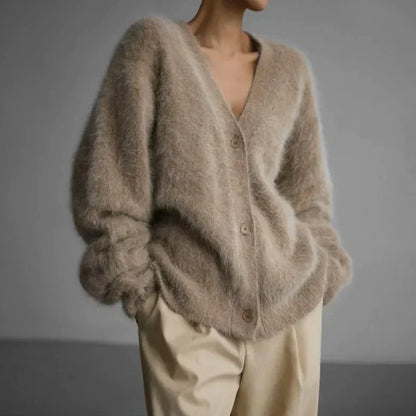 Isabelle – Flauschiger & Eleganter Cardigan