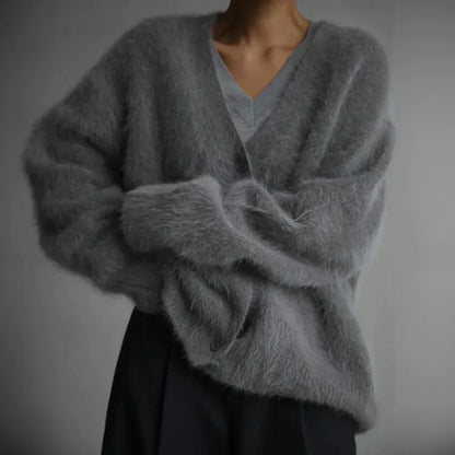Isabelle – Flauschiger & Eleganter Cardigan