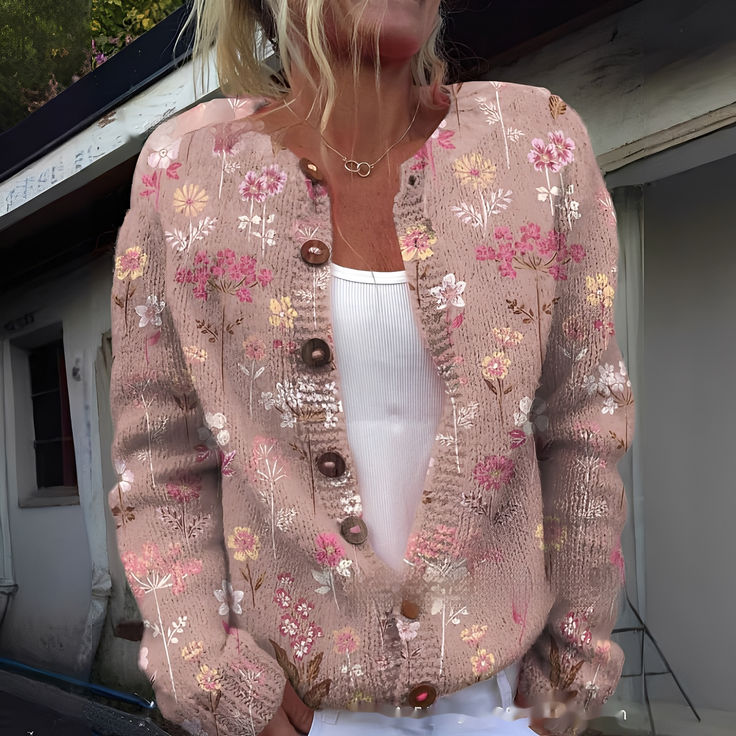 Wilda - Warmer und modischer Damen-Cardigan mit Blumenmuster