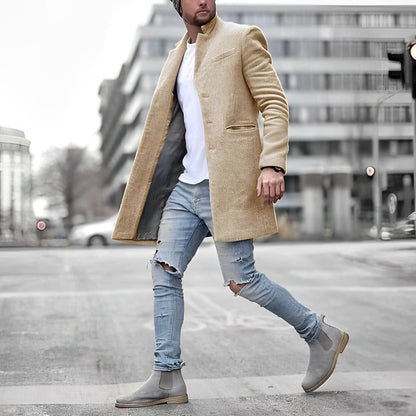 Hardy – Langer Mantel im modernen Design