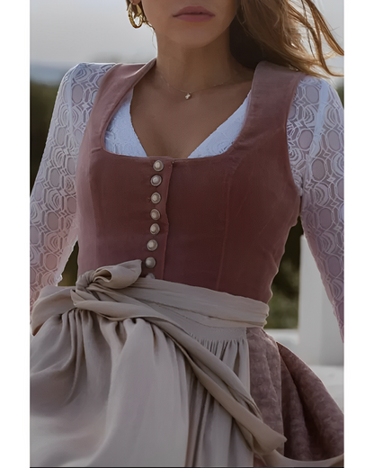 Greta – Mittelgroßes Dirndl mit quadratischem Ausschnitt
