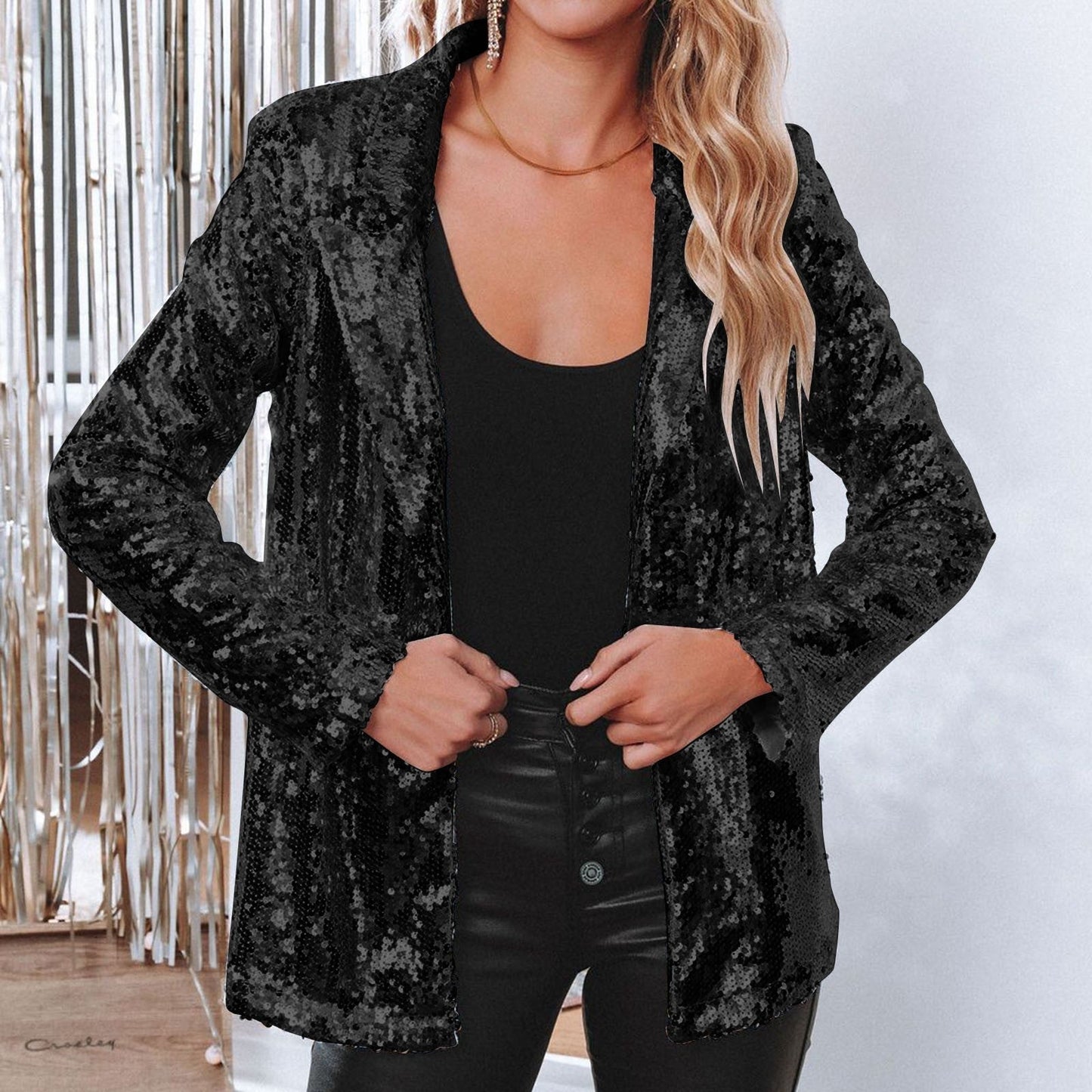 Cora – Schicker Paillettenblazer